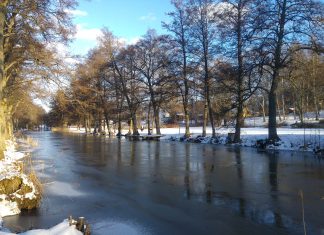 Åkers kanal Åkers kanal i Åkersberga i vinterskrud