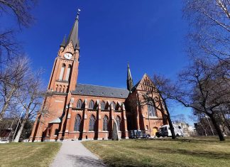 Gustav Adolfs kyrka i Sundsvall Gustav Adolfs kyrka i Sundsvall